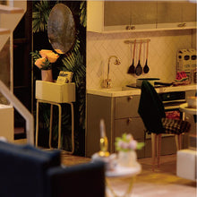 Load image into Gallery viewer, DIY Miniature Lianne's Loft